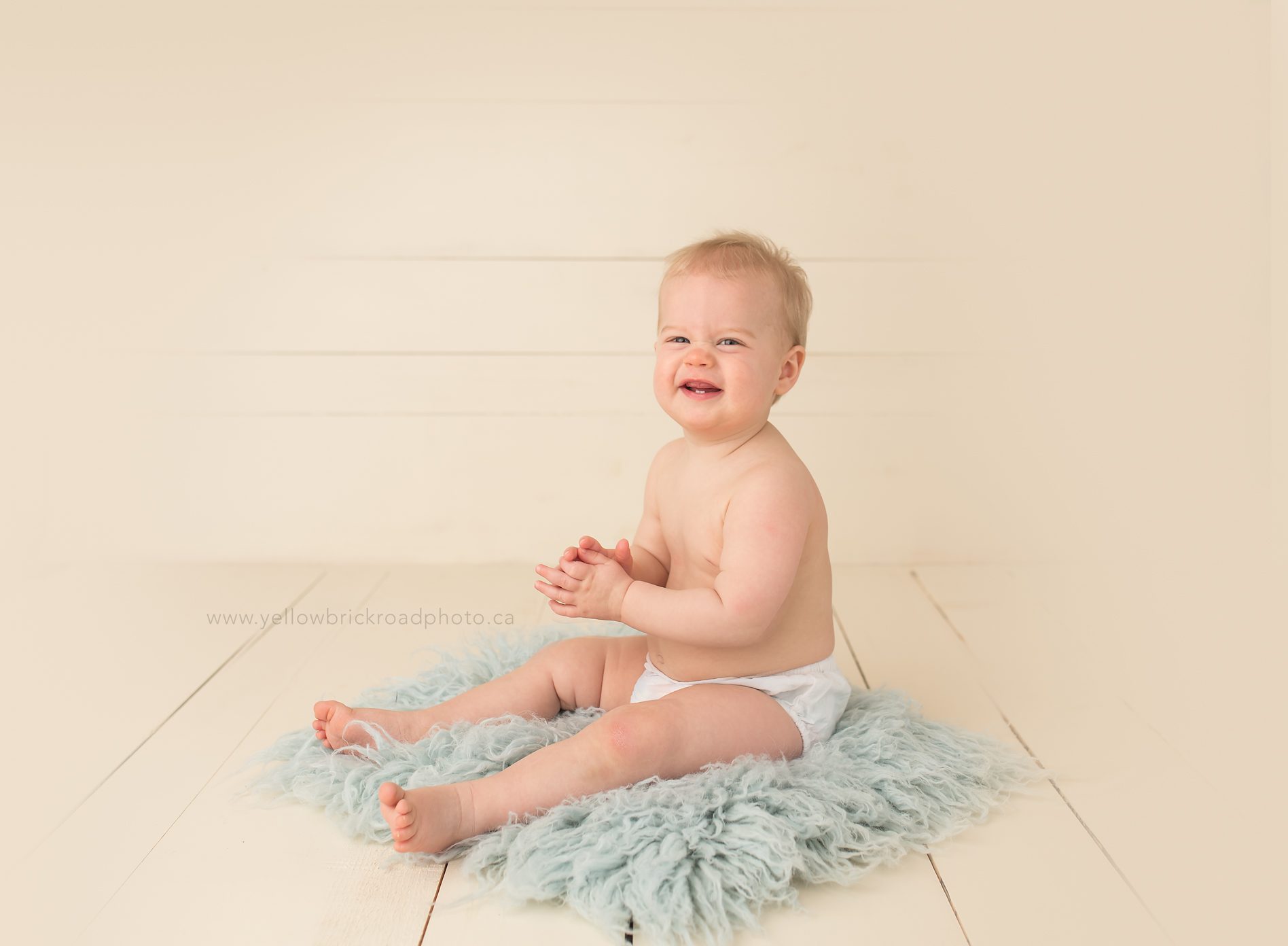 Guelph Cake Smash Yellow Brick Road Photography Child Photographer