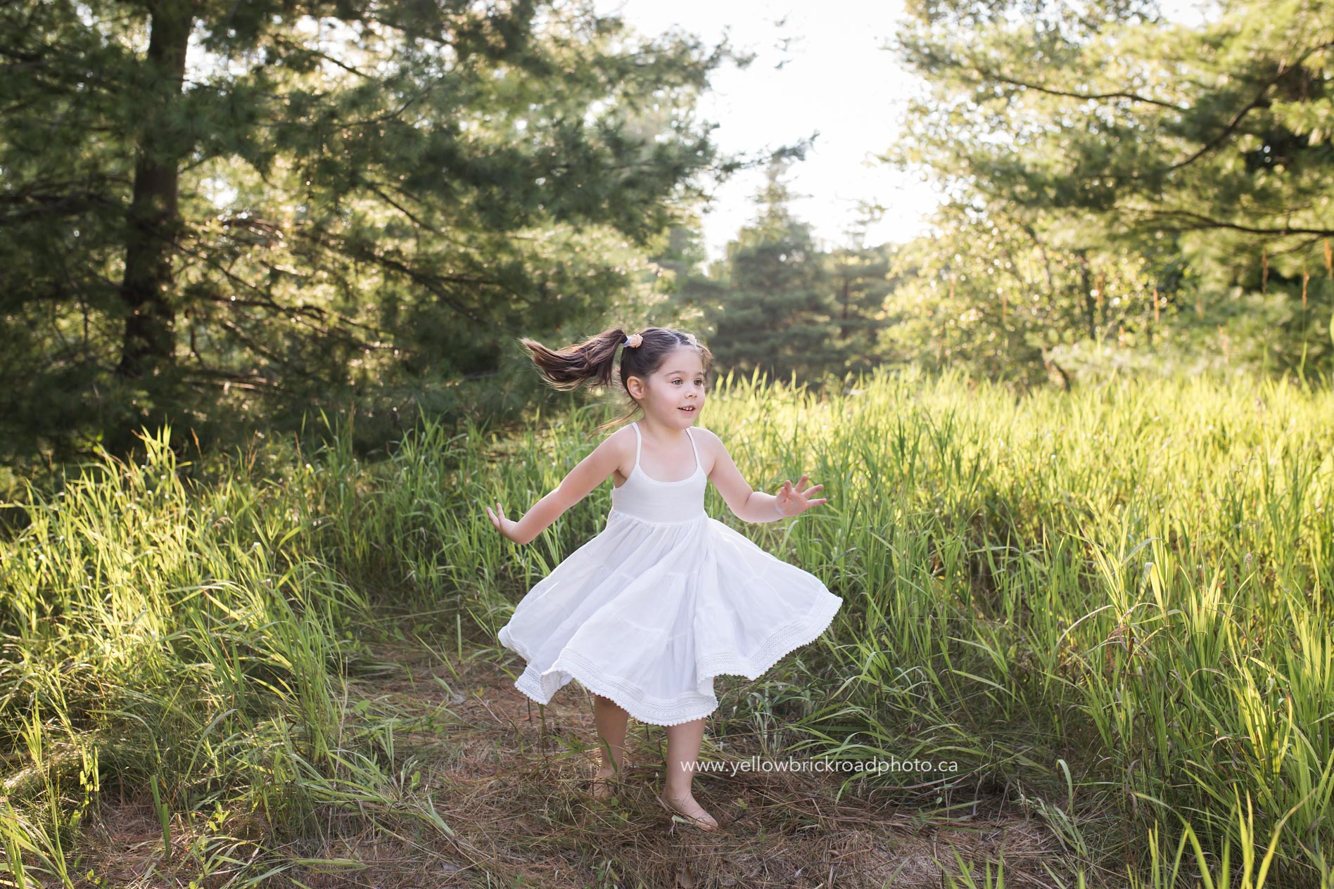 Guelph Family Session Girl dancing