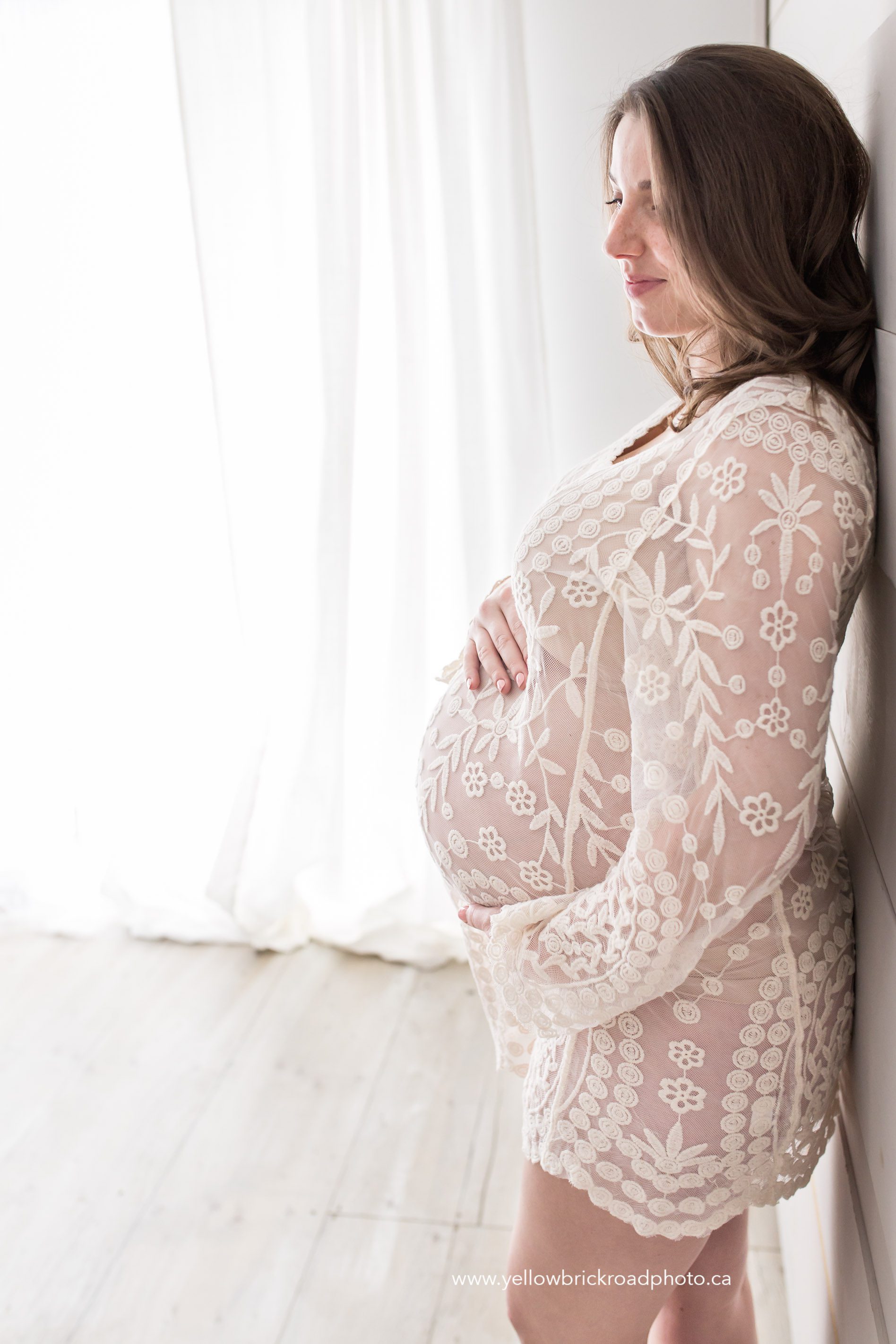 Kitchener Maternity Photographer Expecting Mom Natural Light Studio Maternity Session www.yellowbrickroadphoto.ca