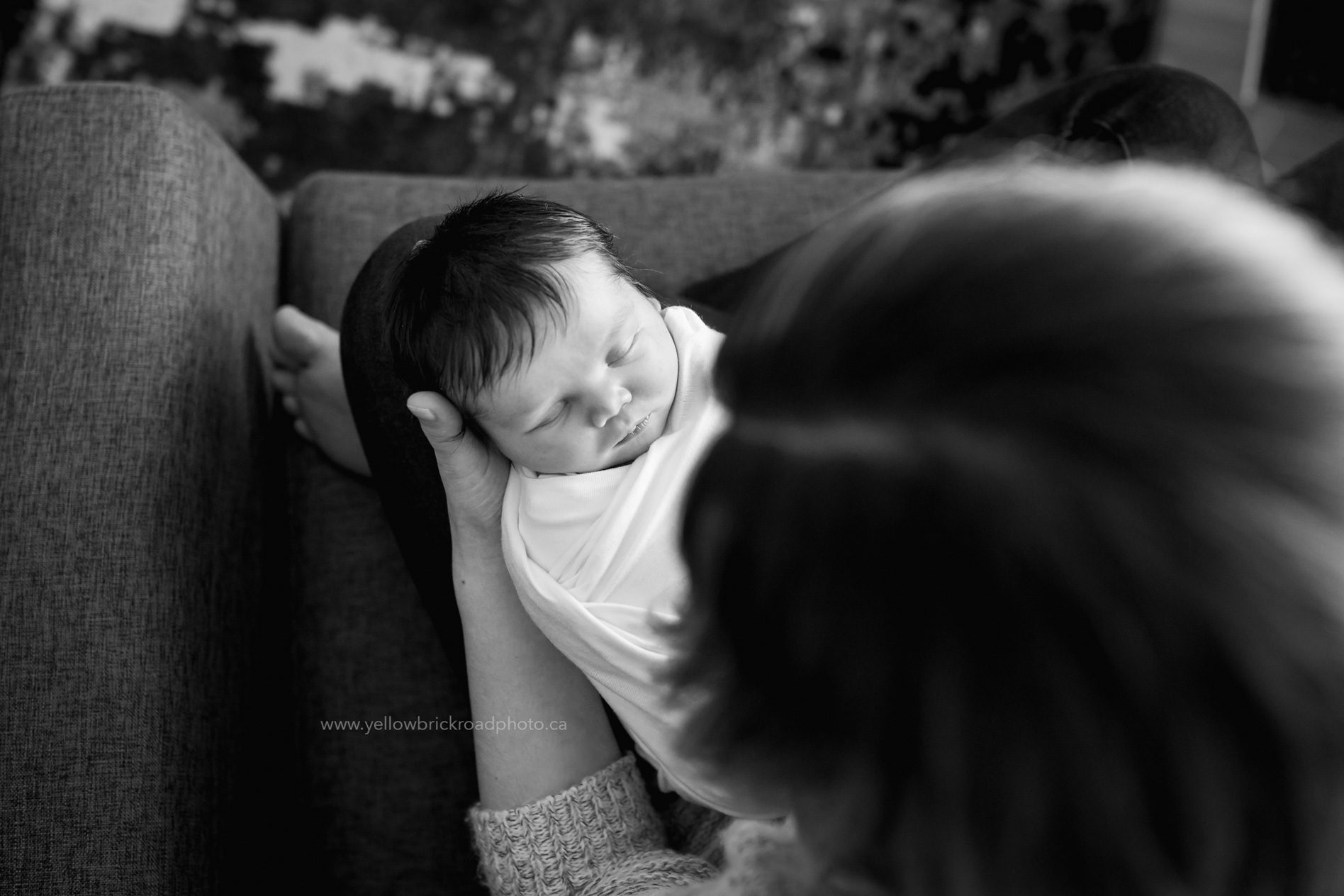 Kitchener Newborn Photographer Black and White Lifestyle Yellow Brick Road Photography www.yellowbrickroadphoto.ca