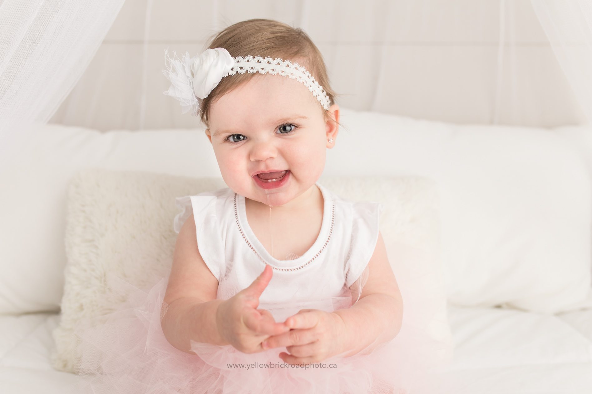 Cake Smash Photography Birthday Baby smiling Guelph Photographer