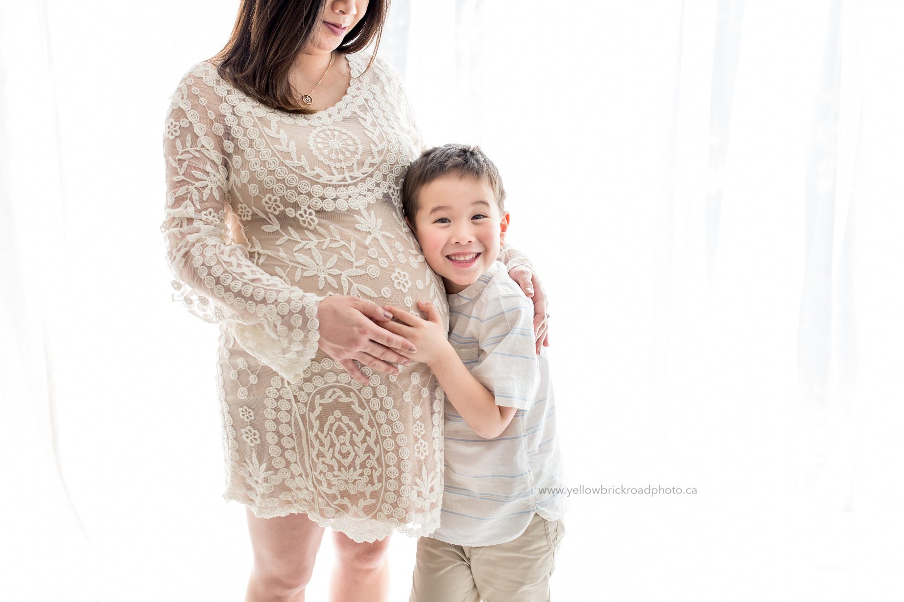 Guelph Maternity Sessions Son and mom