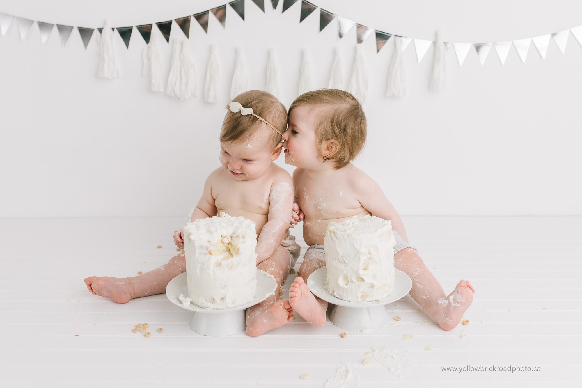twins kissing