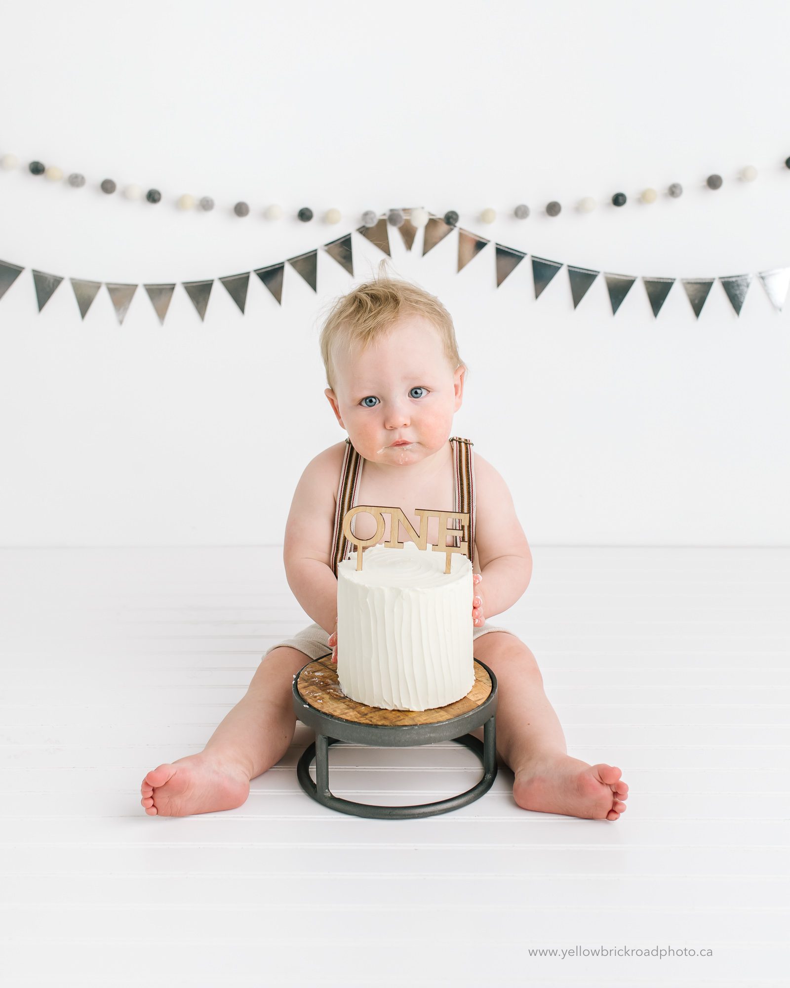 first birthday celebration with cake