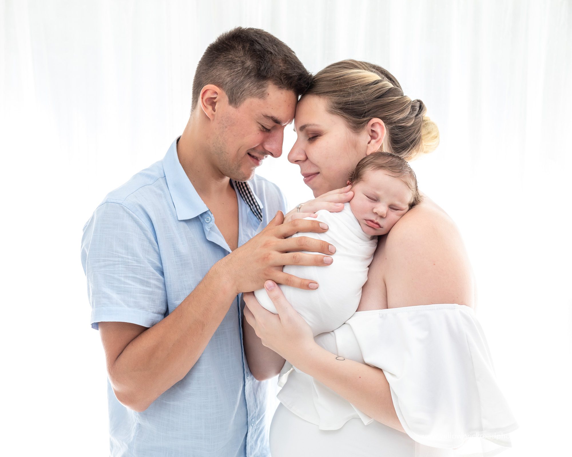 studio newborn family